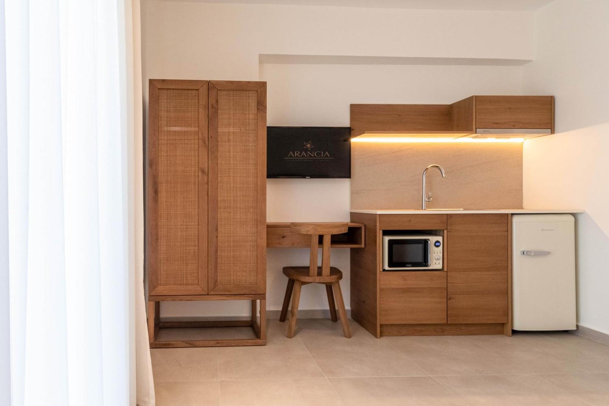 Arancia Elegant Rooms And Suites Tolo Ngoại thất bức ảnh