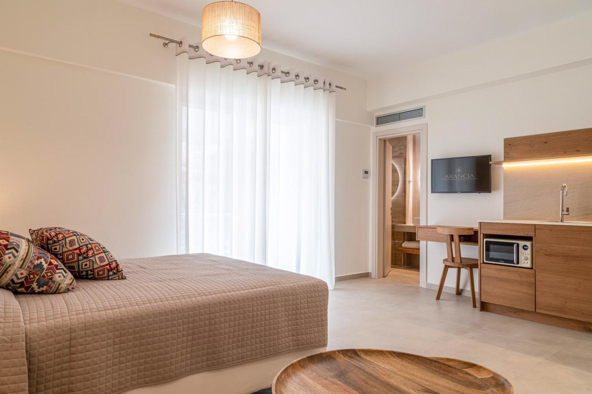 Arancia Elegant Rooms And Suites Tolo Ngoại thất bức ảnh