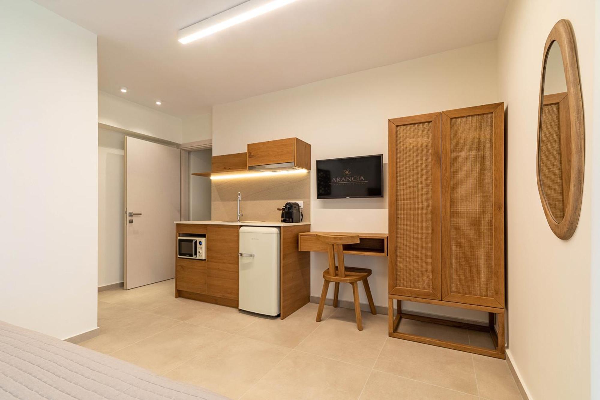 Arancia Elegant Rooms And Suites Tolo Ngoại thất bức ảnh