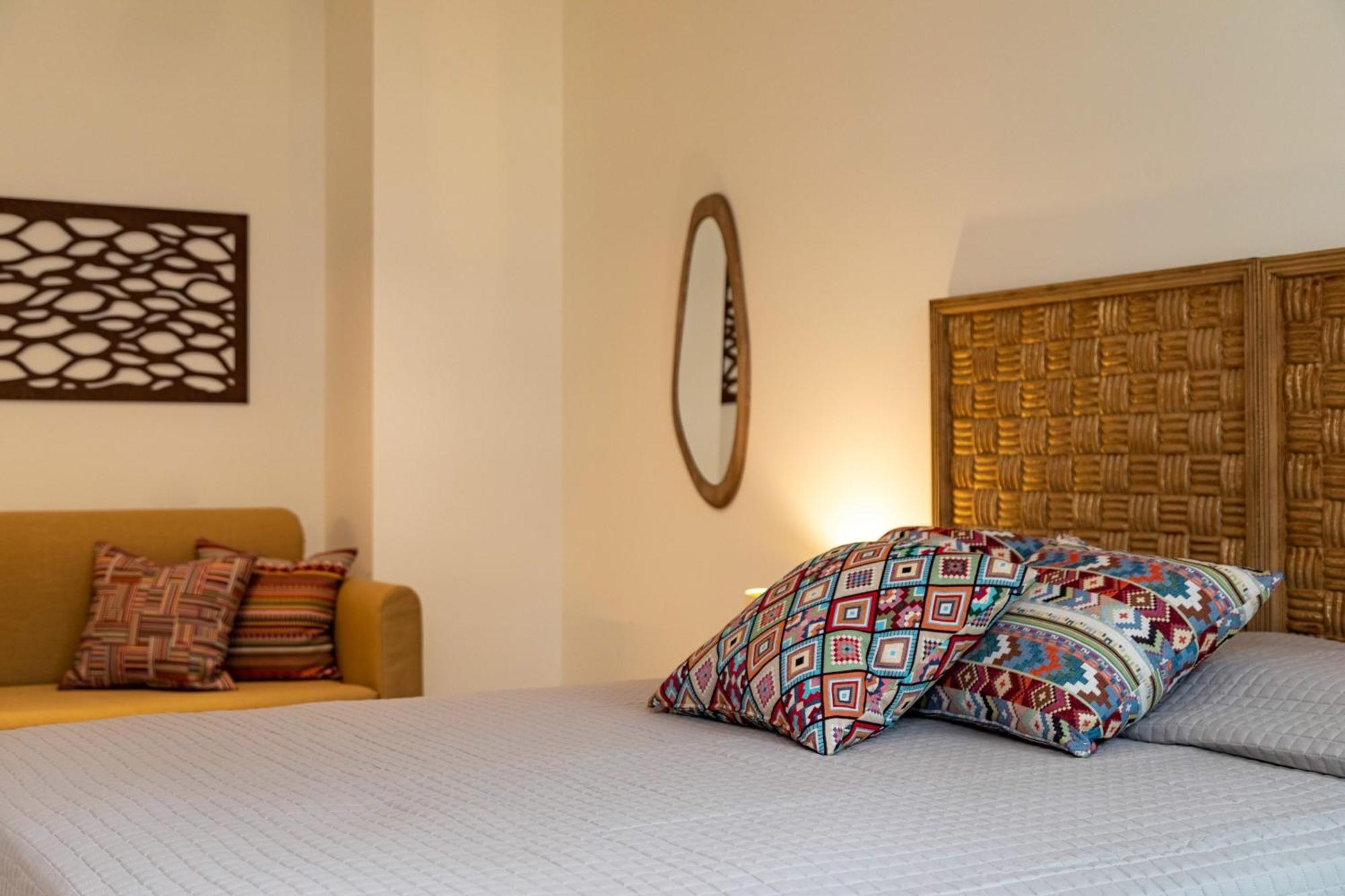 Arancia Elegant Rooms And Suites Tolo Ngoại thất bức ảnh