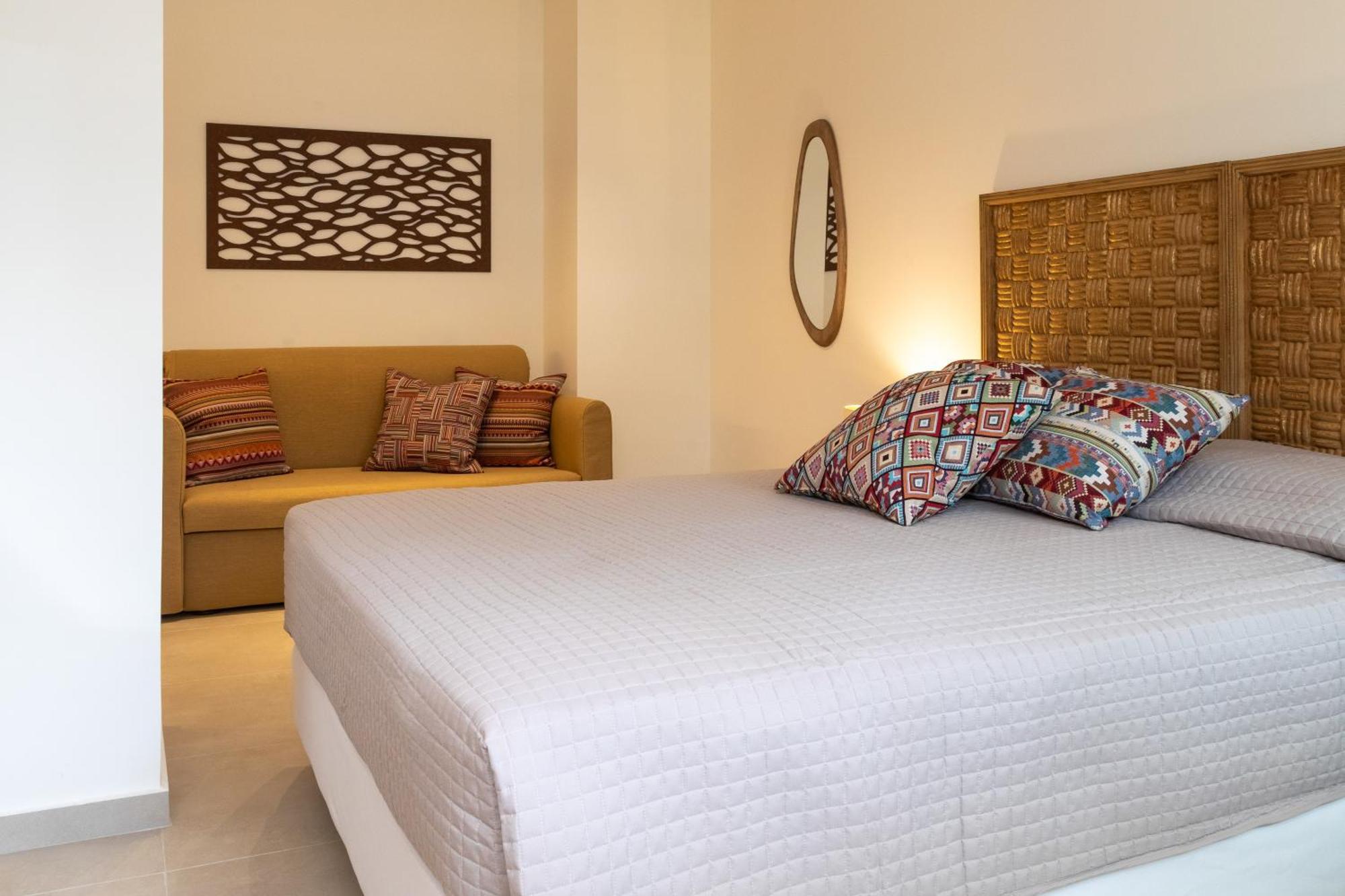 Arancia Elegant Rooms And Suites Tolo Ngoại thất bức ảnh