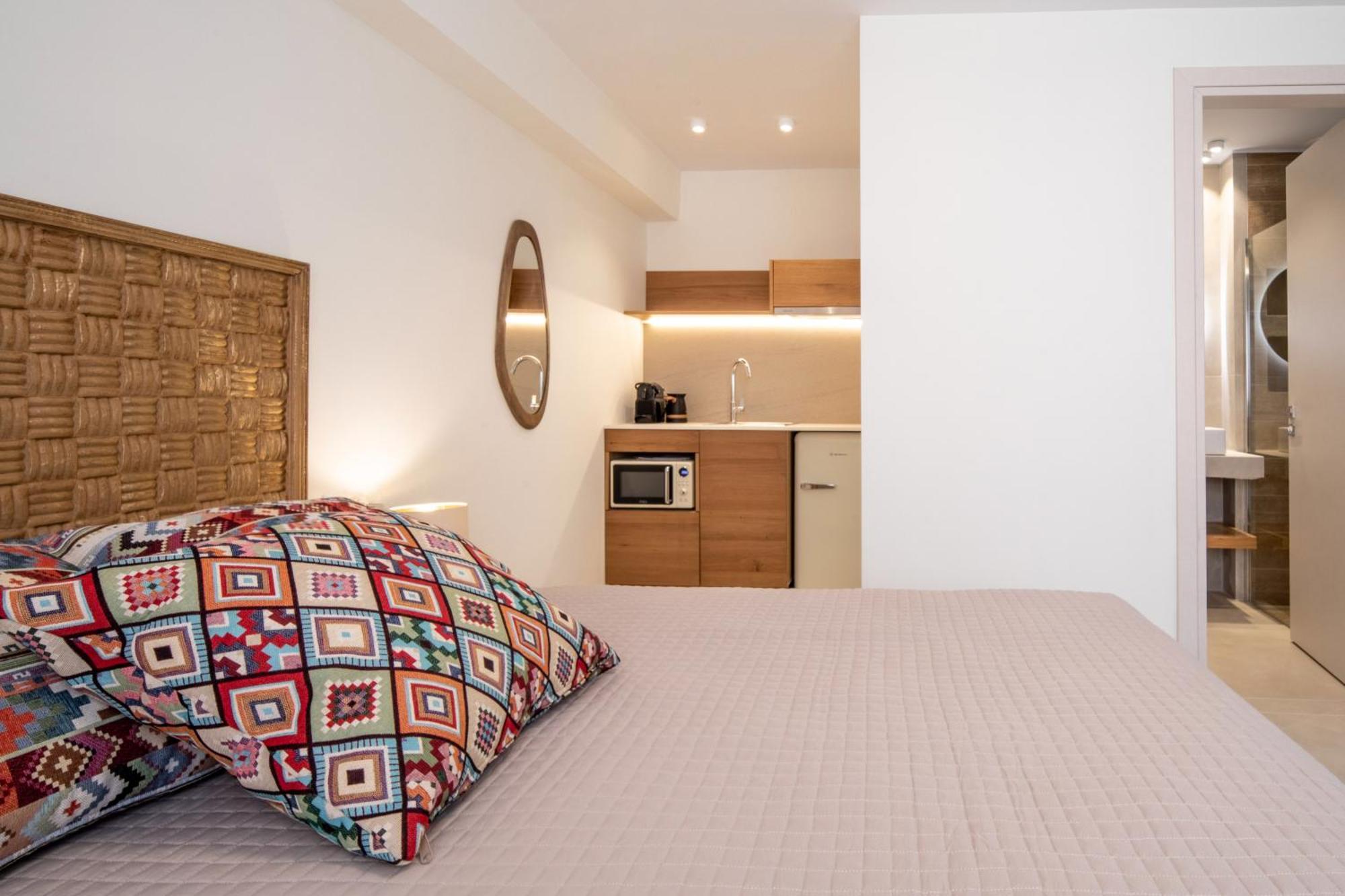 Arancia Elegant Rooms And Suites Tolo Ngoại thất bức ảnh