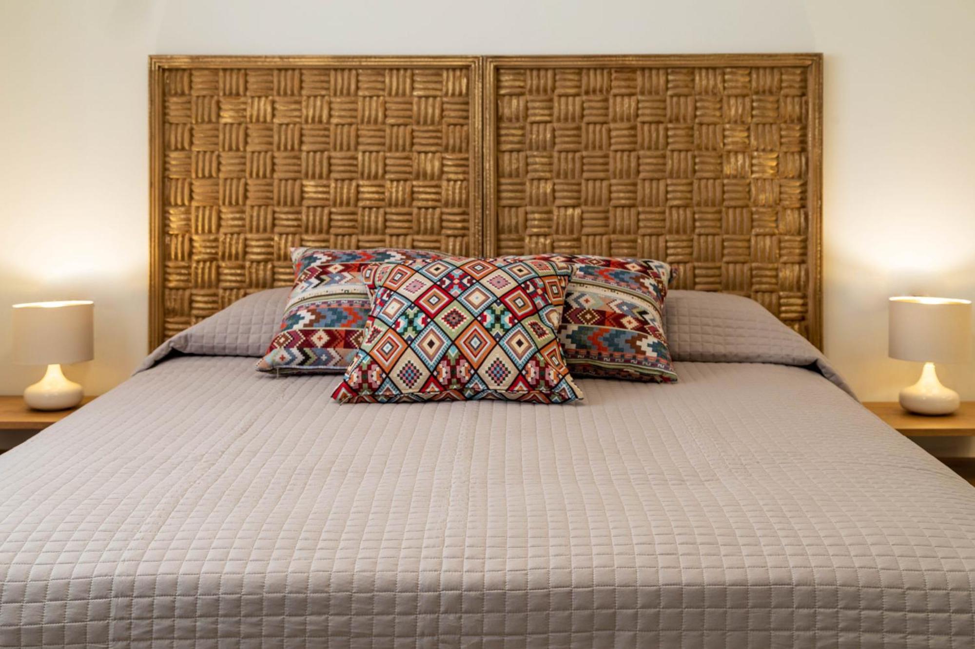 Arancia Elegant Rooms And Suites Tolo Ngoại thất bức ảnh